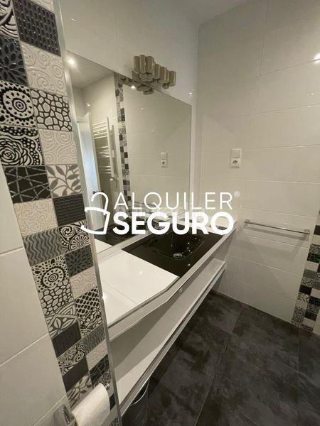 Foto 1a4fbaa9-4796-47b3-aa59-01ff3e23c506. Rent flat with heating in Justicia-Chueca Madrid