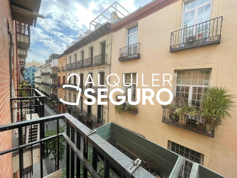 Foto 4aea0784-6e19-48bd-98f8-e640abcd4a0e. Rent flat with heating in Justicia-Chueca Madrid