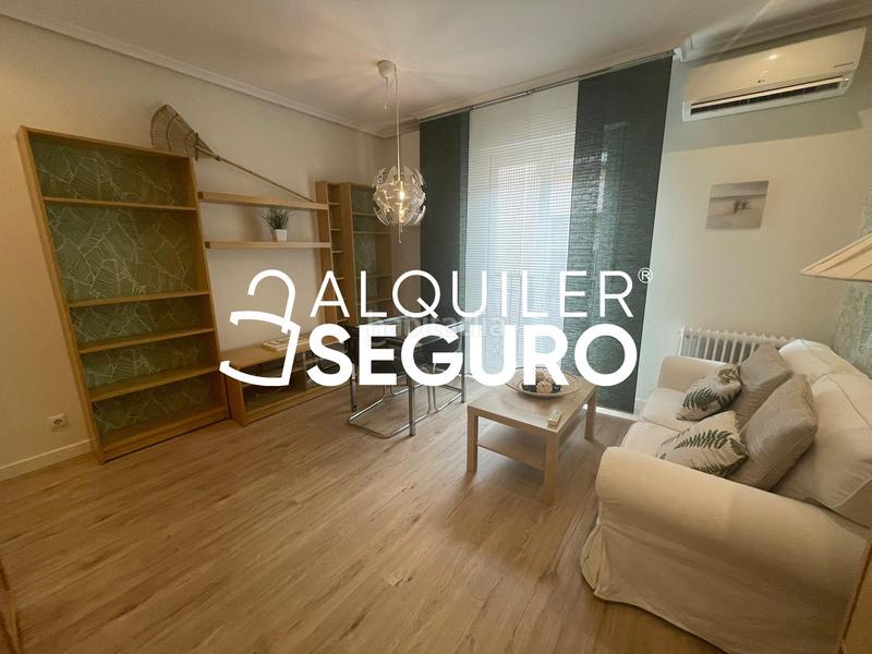 Foto 5d351104-75b0-4def-840d-fa2cec11f784. Rent flat with heating in Justicia-Chueca Madrid