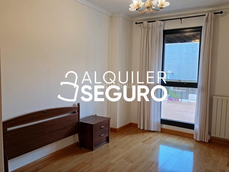 Foto 68c5ff88-4364-40ad-b1c8-9cd419b0c9c8. Alquiler piso  pl. dr. emilio giménez heras en Burgos