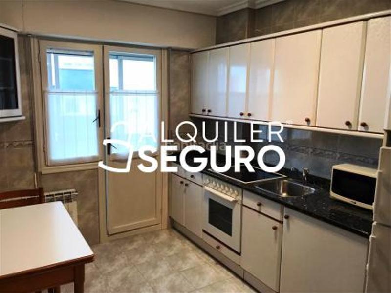 Foto c2091acb-29fd-4d29-b981-9ed5ad8b5470. Rent flat with heating in Santa Lucía Vitoria - Gasteiz