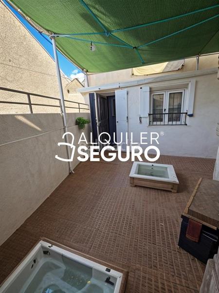 Foto 56c47489-7d71-4fe9-bf0d-26be2e0c7a2f. Alquiler chalet  c cristo en Torres de la Alameda