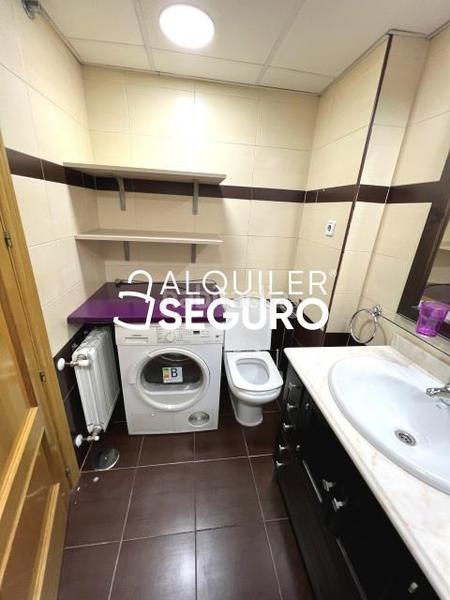 Foto 720d02df-bc2b-4b4f-a463-b2c7726b5b25. Rent flat with heating parking in El Rosón-Kelvinator Getafe