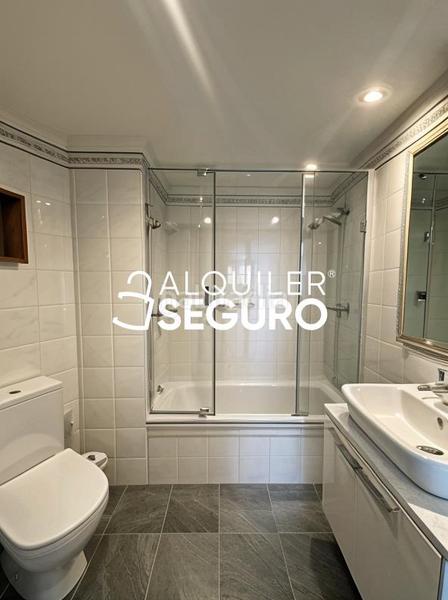 Foto 010053ba-b2fd-4a27-b629-f2b41f7c62a9. Rent flat with heating parking pool in Casco Antiguo Torrelodones