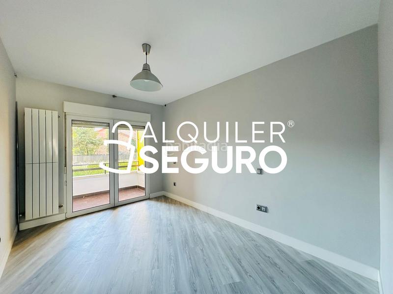 Foto 22a179ff-4c72-4d29-a642-77c6b026306c. Rent flat with heating parking pool in Casco Antiguo Torrelodones