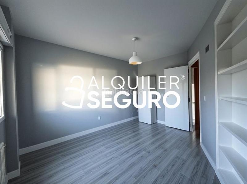 Foto 2baa7ffa-1683-445b-8fe0-1286e61e2fec. Rent flat with heating parking pool in Casco Antiguo Torrelodones