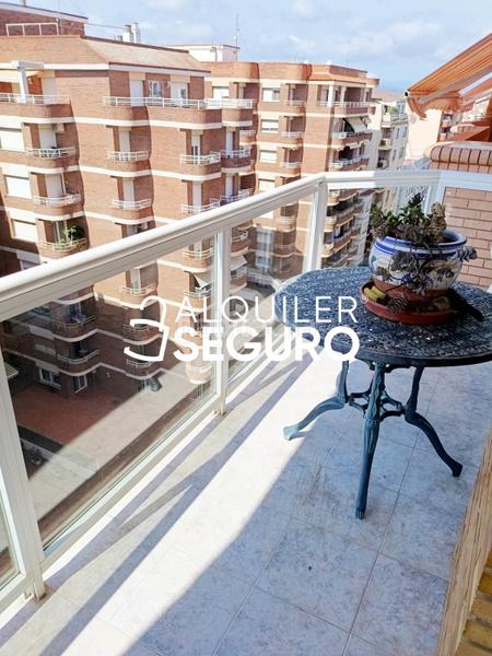 Foto 4da6c818-d4cd-41aa-bfb9-706175e81579. Rent flat in Casco Urbano Vinaròs