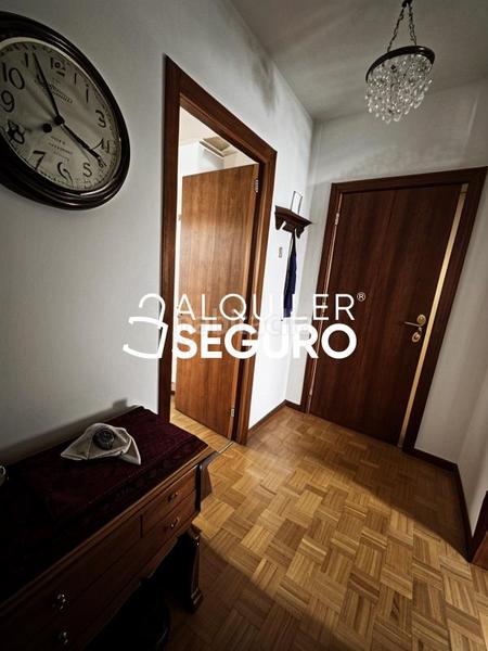 Foto 27cd3abe-bdba-477c-9321-ee7d41eb55d6. Rent flat with heating in Estrella Madrid