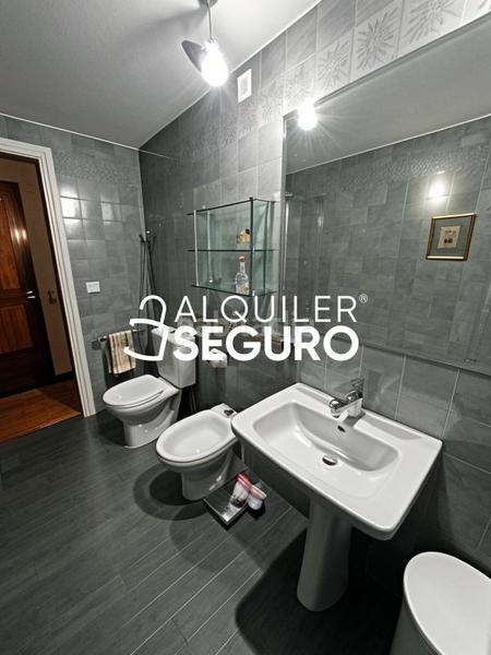 Foto 3a2d3ef9-b92d-4355-aabe-3ff3cc3a6f30. Rent flat with heating in Estrella Madrid