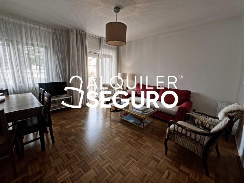 Foto 4cb2f8b3-e126-4f1d-aec8-dfe8afce5dd7. Rent flat with heating in Estrella Madrid