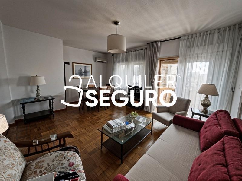 Foto fa8b884e-9e31-496e-9bcc-f07ffa87feeb. Rent flat with heating in Estrella Madrid