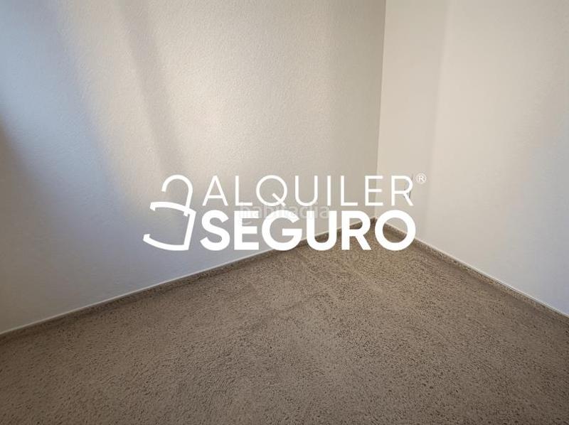 Foto 8b720834-0ede-4f50-affe-27b9dd5924ff. Alquiler piso  c puerto de piedrafita en Juan XXIII - Rochelambert Sevilla