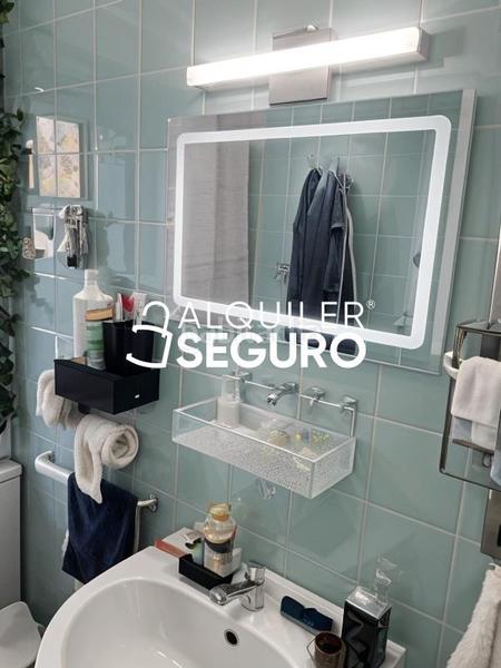 Foto f101ef93-e168-4bbf-9f07-7ad5c4e882ca. Alquiler piso  av. montecarlo en Sierra Helada Benidorm