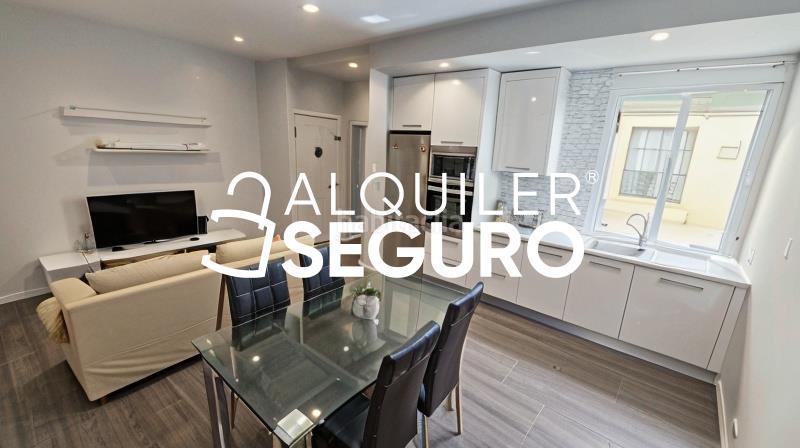 Foto 911342c9-c4b0-4886-ba49-0661e8585b60. Affitto appartamento con riscaldamento in Sol Madrid