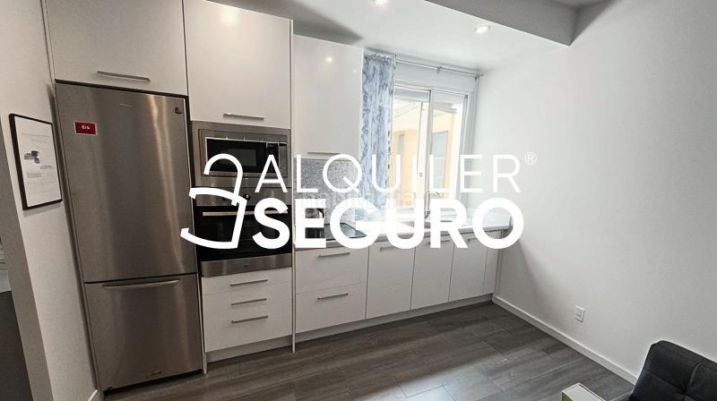 Foto b7aa159c-48f3-4c50-8270-5c40f56498bb. Miete etagenwohnung mit heizung in Sol Madrid