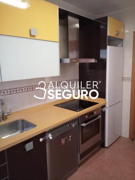 Foto e6e5beac-0b73-4b19-8a0e-ec604e7e6069. Alquiler piso  c eusebio gonzález suárez en Parquesol Valladolid
