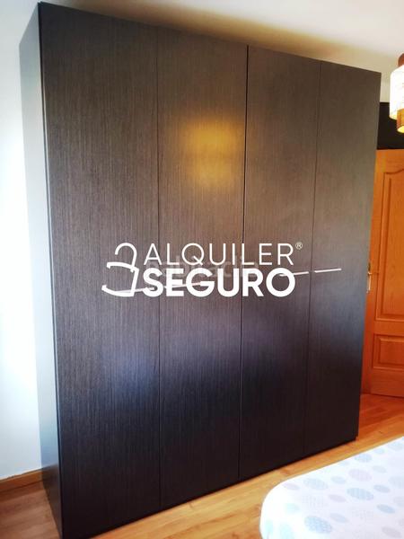 Foto 0e18b4f7-cfa4-4f0e-a3b8-7cb4c45b68b5. Rent flat with heating parking in Parquesol Valladolid