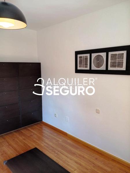 Foto 2d4c7f93-bde7-4309-8506-9c8f30761135. Rent flat with heating parking in Parquesol Valladolid