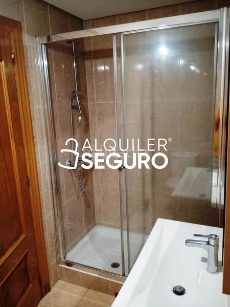 Foto 8363865c-beef-4abc-b9e3-293754bc6bff. Rent flat with heating parking in Parquesol Valladolid