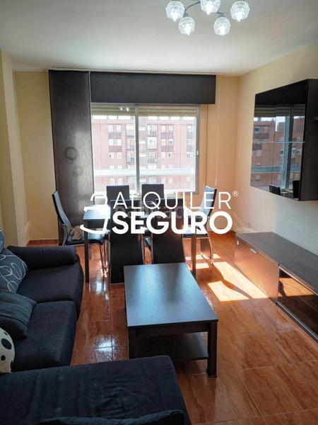 Foto ad7320ed-619f-49dd-bf6a-56b0879ae31a. Rent flat with heating parking in Parquesol Valladolid