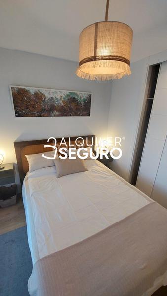 Foto 3154d1c3-8bb2-420a-9756-36f71d35334b. Miete etagenwohnung mit heizung parking pool in Bellas Vistas Madrid