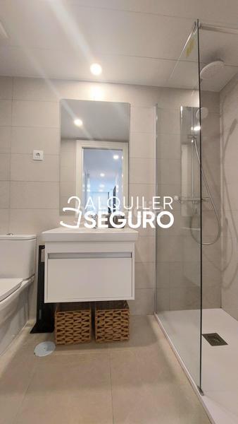 Foto 85d1dc5f-3372-4327-a7d8-75bf714d0f57. Miete etagenwohnung mit heizung parking pool in Bellas Vistas Madrid