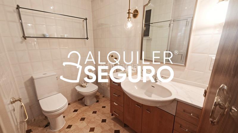 Foto ee8d45fd-dc00-45ba-99ec-2dba0272d319. Alquiler piso  c de sánchez barcaiztegui en Pacífico Madrid