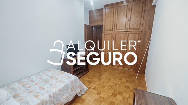 Foto f16184d5-da07-4eff-abd7-503a97f9323e. Alquiler piso  c de sánchez barcaiztegui en Pacífico Madrid