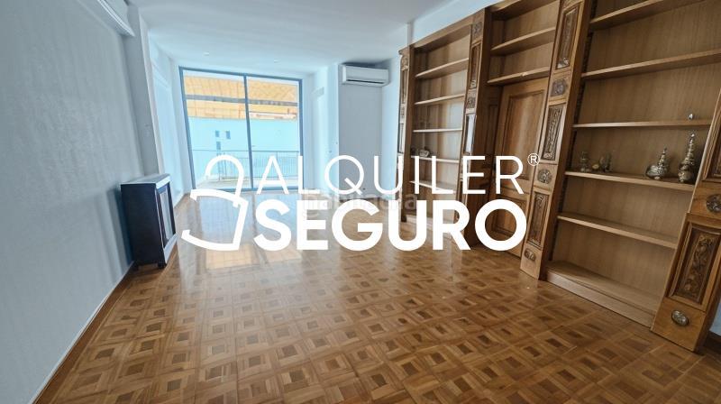 Foto 9813c592-5c9b-4fe9-b9cd-410ccd151add. Rent flat with heating in Pacífico Madrid