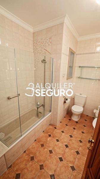 Foto a6e2d02d-50ac-4802-ab83-ed381f3c33f2. Rent flat with heating in Pacífico Madrid