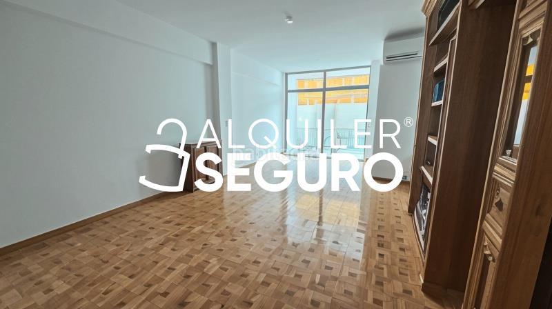 Foto b1da44e0-51c0-4f92-94ff-e07e8bc9edad. Rent flat with heating in Pacífico Madrid