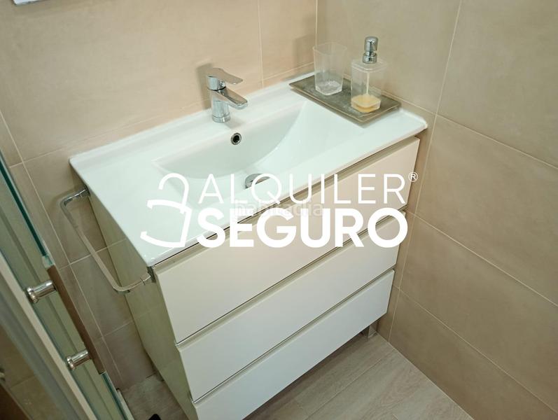 Foto 56cf1e9b-ca66-4f6d-b399-37f8b90d3a32. Affitto appartamento in Limonar Málaga