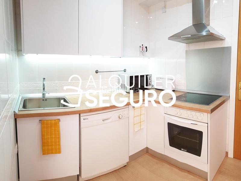 Foto 07551766-4d73-41eb-a38f-5816e007bc22. Alquiler piso  av. estrella del mar en Zona Centro Comercial Torrequebrada Benalmádena