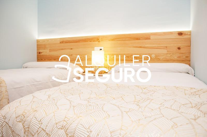 Foto 7340fe88-ba10-4302-a11b-221a9fb868b1. Alquiler piso  av. estrella del mar en Zona Centro Comercial Torrequebrada Benalmádena