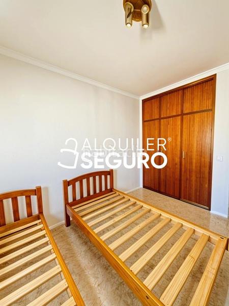 Foto 1e18d547-fdb1-4ca0-be08-071661a75612. Rent flat with heating in Centro Villarreal / Vila - real