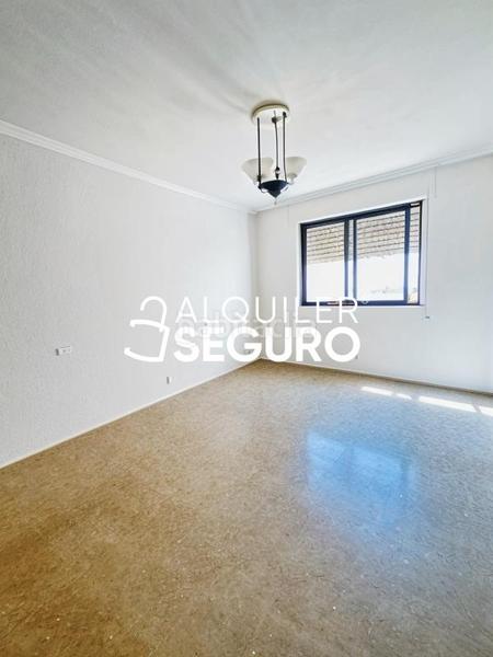 Foto 33ee14de-cca2-4ec7-98e7-8e5d1caff4e0. Rent flat with heating in Centro Villarreal / Vila - real