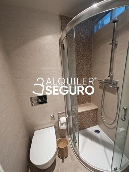 Foto 1356937e-05e5-44c0-b909-d5be3b400fd2. Rent flat with heating in Centro - Sagrario Granada