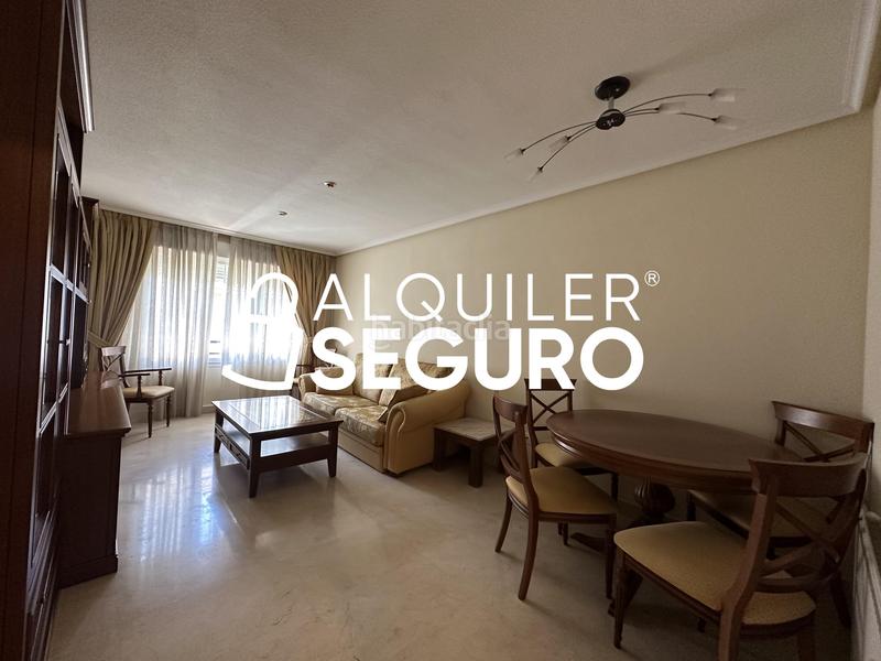 Foto d9b25bb9-7dbd-47b0-a3b7-bdd324b34fff. Alquiler piso  c azucena en Centro Villaviciosa de Odón