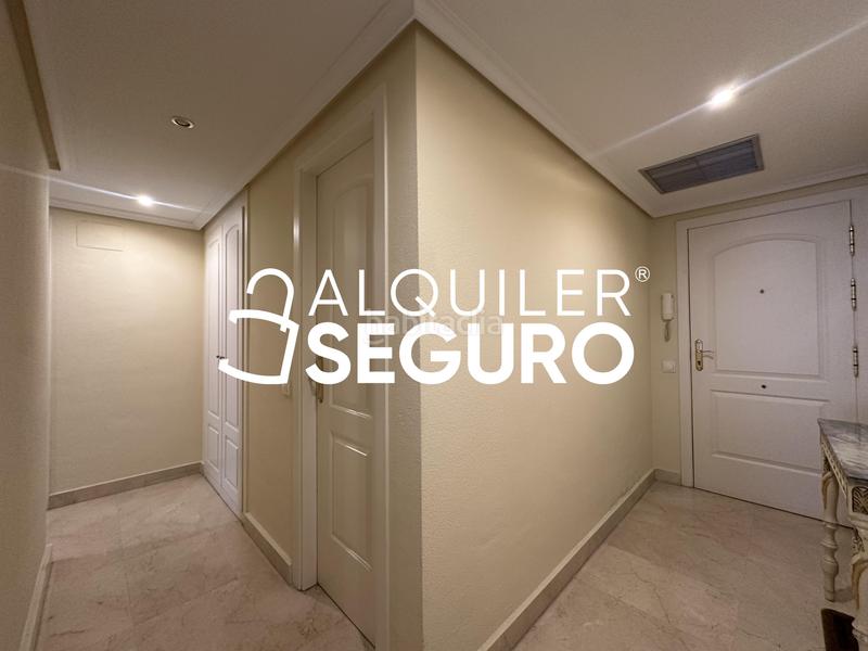 Foto 79261a51-b4ef-4912-bf71-6598cd572407. Rent flat with heating parking pool in Centro Villaviciosa de Odón