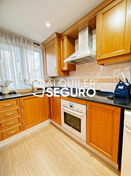 Foto 69c6bdfc-40ec-41fa-9686-d9163fea1973. Location appartement avec chauffage parking piscine dans Moncofa