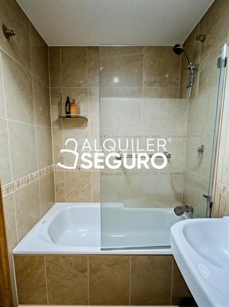 Foto d4a518e4-0380-438d-82bd-c8d24e6f1090. Location appartement avec chauffage parking piscine dans Moncofa