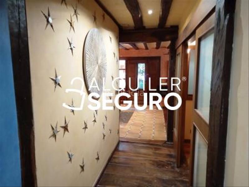 Foto 104d8bae-cbb6-4b3e-9ede-db5f23cec4c4. Rent flat with heating in Casco Viejo Vitoria - Gasteiz