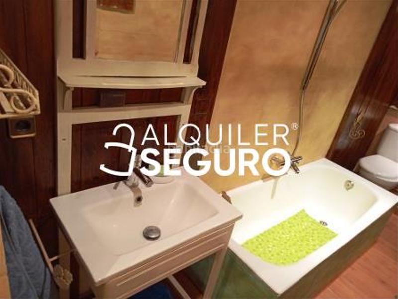 Foto 917b39fd-ac4a-48b5-8a2c-cacbec358d59. Rent flat with heating in Casco Viejo Vitoria - Gasteiz