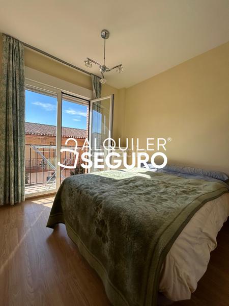 Foto d36fe19d-1cf3-4d06-8f56-3e46eb3c9a98. Location appartement avec chauffage parking dans San Cayetano Churriana de la Vega