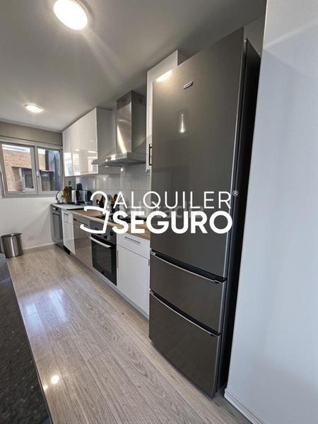 Foto 051cda63-66cc-4122-8b30-7d0e427c85bd. Location appartement avec chauffage parking dans Villalbilla pueblo Villalbilla