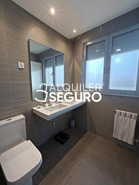 Foto 76c4f11c-ce7b-481b-b302-ee04a5c2e937. Location appartement avec chauffage parking dans Villalbilla pueblo Villalbilla