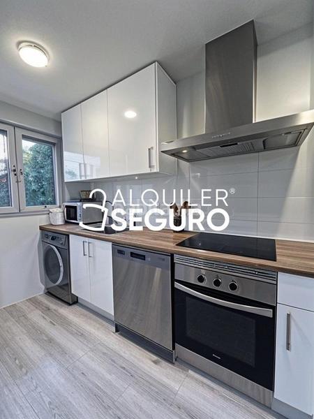 Foto 83e84dfa-dbc9-4765-85a6-503173bc51f4. Location appartement avec chauffage parking dans Villalbilla pueblo Villalbilla