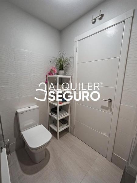 Foto 02aaca5a-5ba9-4785-b3e3-388024e546c5. Rent flat with heating parking in Villalbilla pueblo Villalbilla