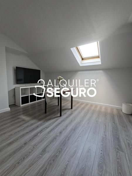 Foto a4d3bc27-5a7d-4e1b-860e-f155774cf463. Rent flat with heating parking in Villalbilla pueblo Villalbilla