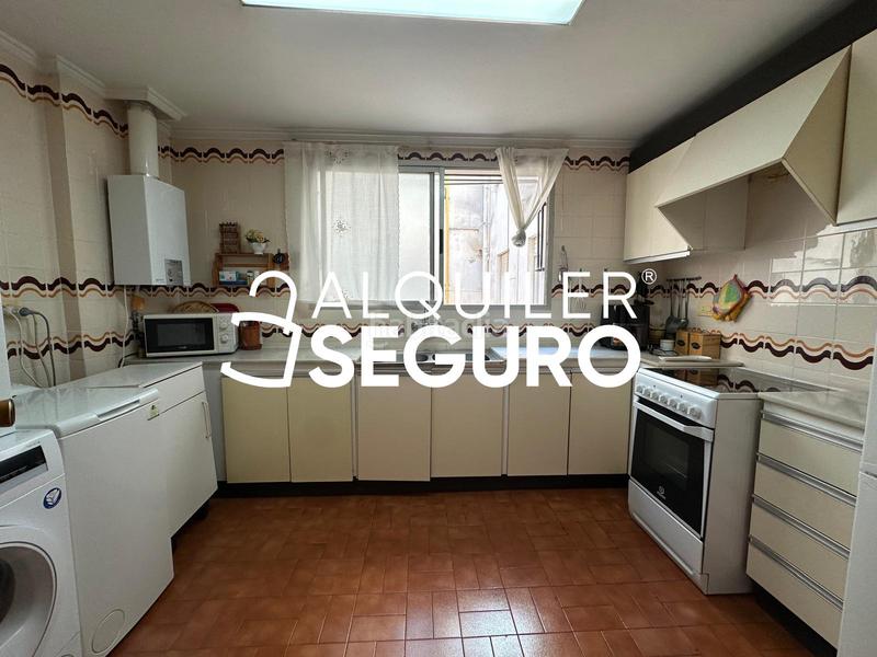 Foto a9e8a70a-f92e-45a2-9a6d-4baffd79dd98. Lloguer pis a Ciutat Jardí Valencia